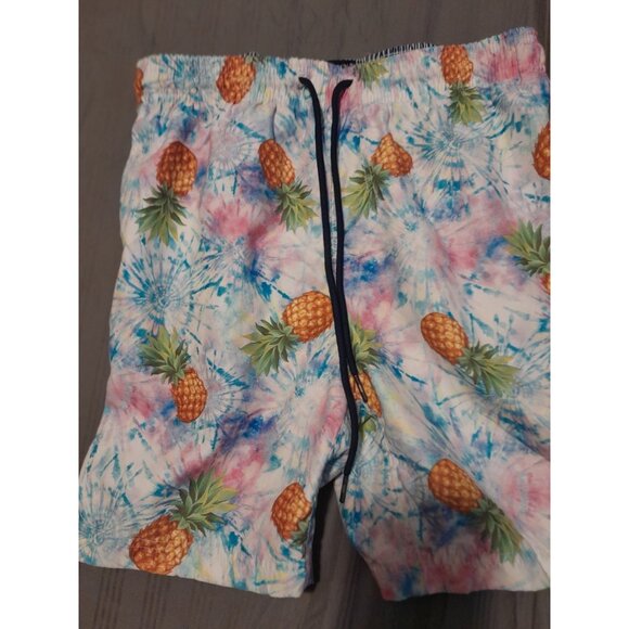 Spicy Tuna Womens Bermuda Shorts Pineapples Size Small Nice Preowned Condition - Picture 1 of 4